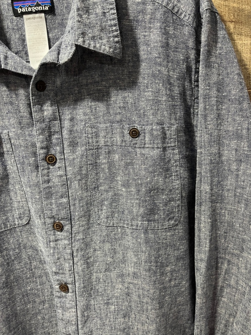 Patagonia Men’s Button-Down Shirt size medium - Picture 2 of 8